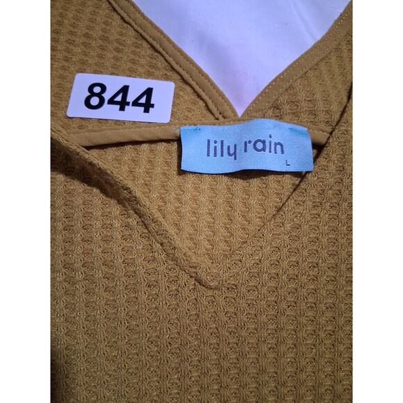 Lily Rain Waffle Knit Women's size Large Oversized V-Neck Grungecore Hi-Low Top - Picture 7 of 10